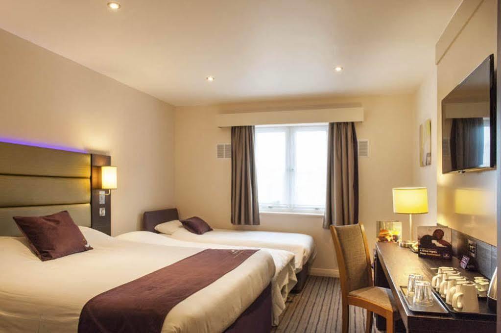 Premier Inn Premier Inn York South West Extérieur photo